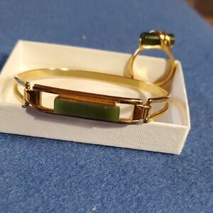 Vintage AVON Gold Plated and Captured Green Jade Bracelet and Ring Set